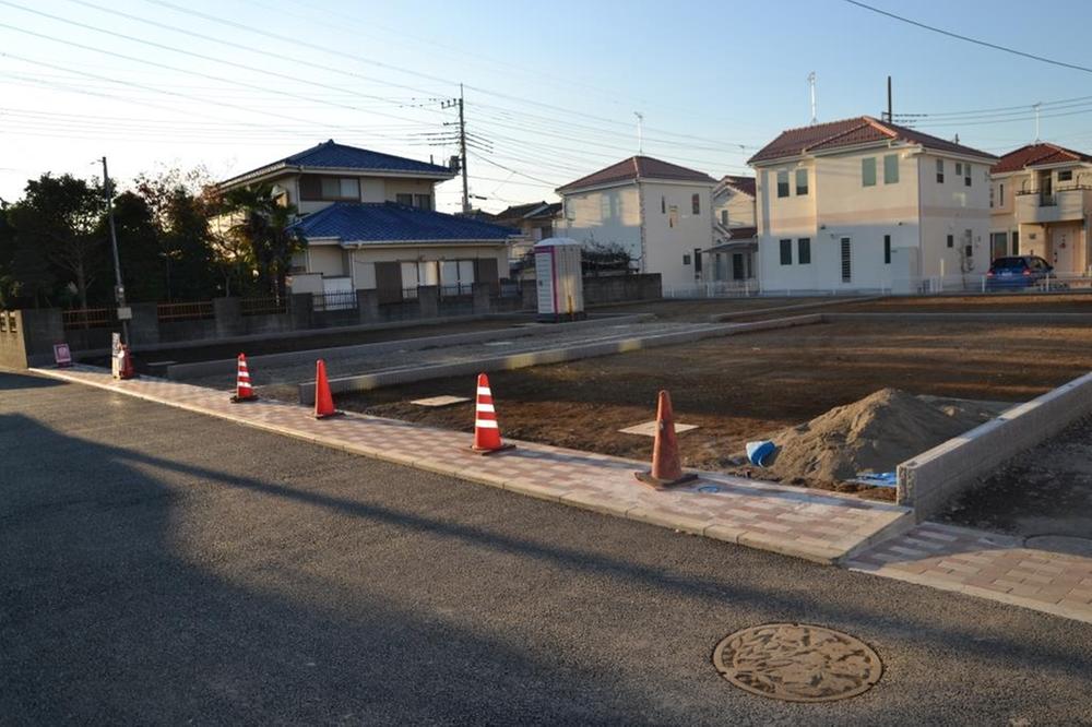 Local photos, including front road