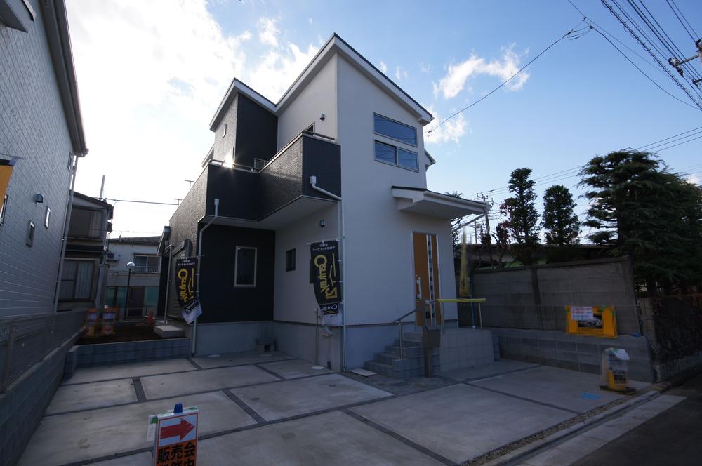 Local photos, including front road