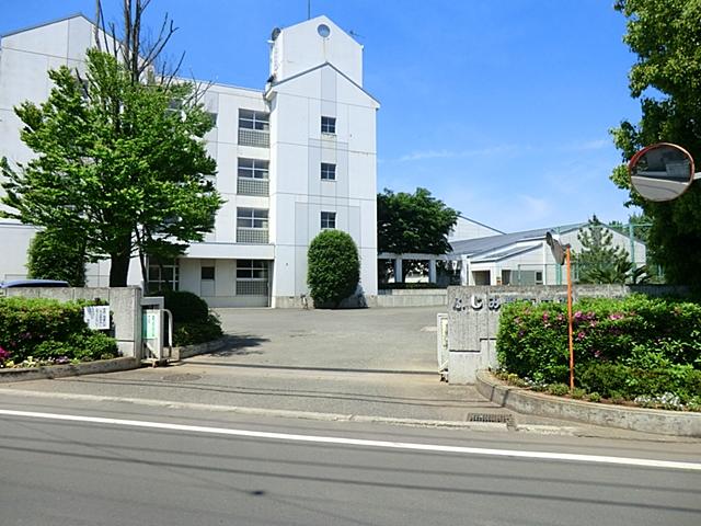 Junior high school. Fujimino 800m to stand Fukuoka junior high school