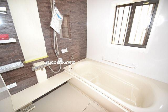 Bathroom. Indoor (12 May 2013) Shooting