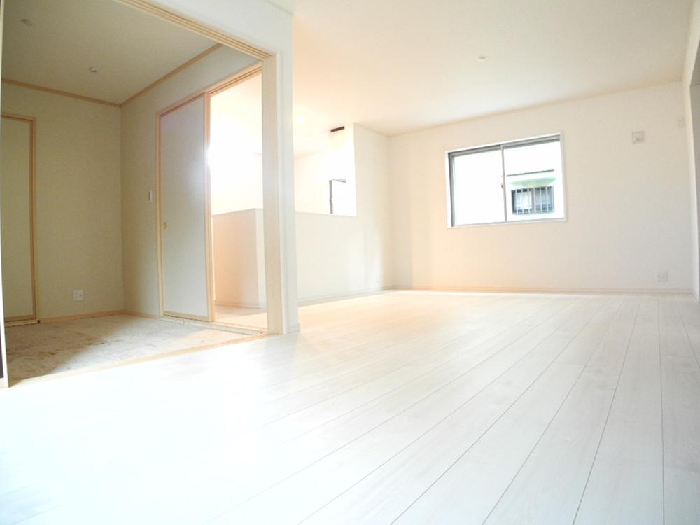 Living. Indoor (12 May 2013) Shooting