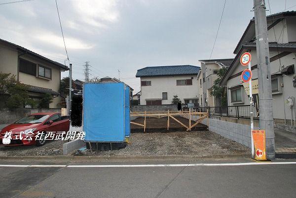 Local appearance photo. Local (11 May 2013) Shooting