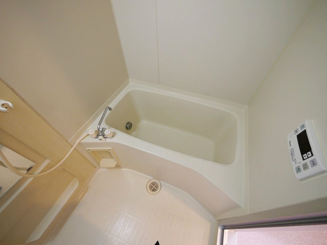 Bath. Reheating equipped!