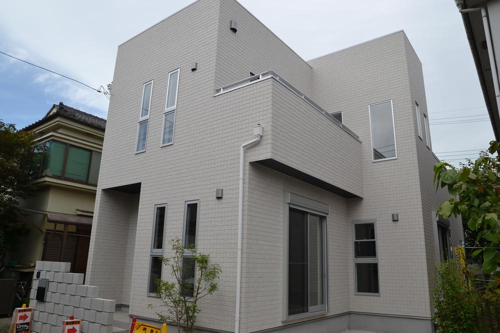 Local appearance photo