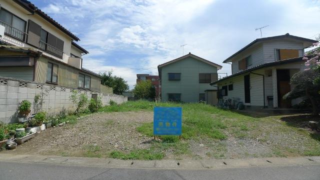 Local photos, including front road