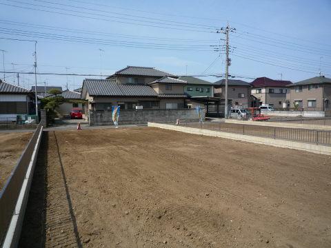 Local land photo. Widely and 73 square meters, North and south there are 24m, building, Car space, It will be built in the garden and a room plan