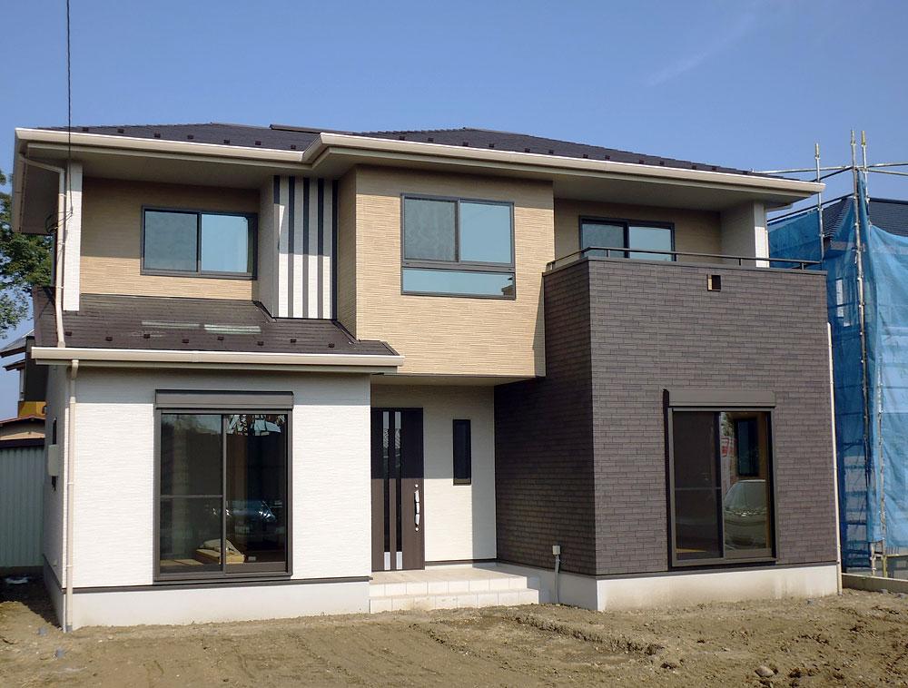 Local appearance photo. Independent Japanese-style, Corresponding to without hesitation to your family your. Walk-in with a closet and spacious of about 3 pledge to 2F Master Bedroom / Building 3 (October 2013 shooting)