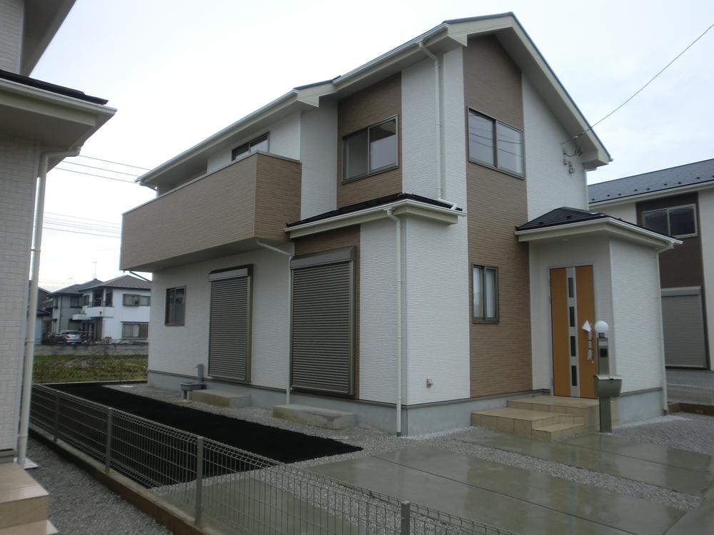 Local appearance photo. Local (11 May 2013) Shooting. 