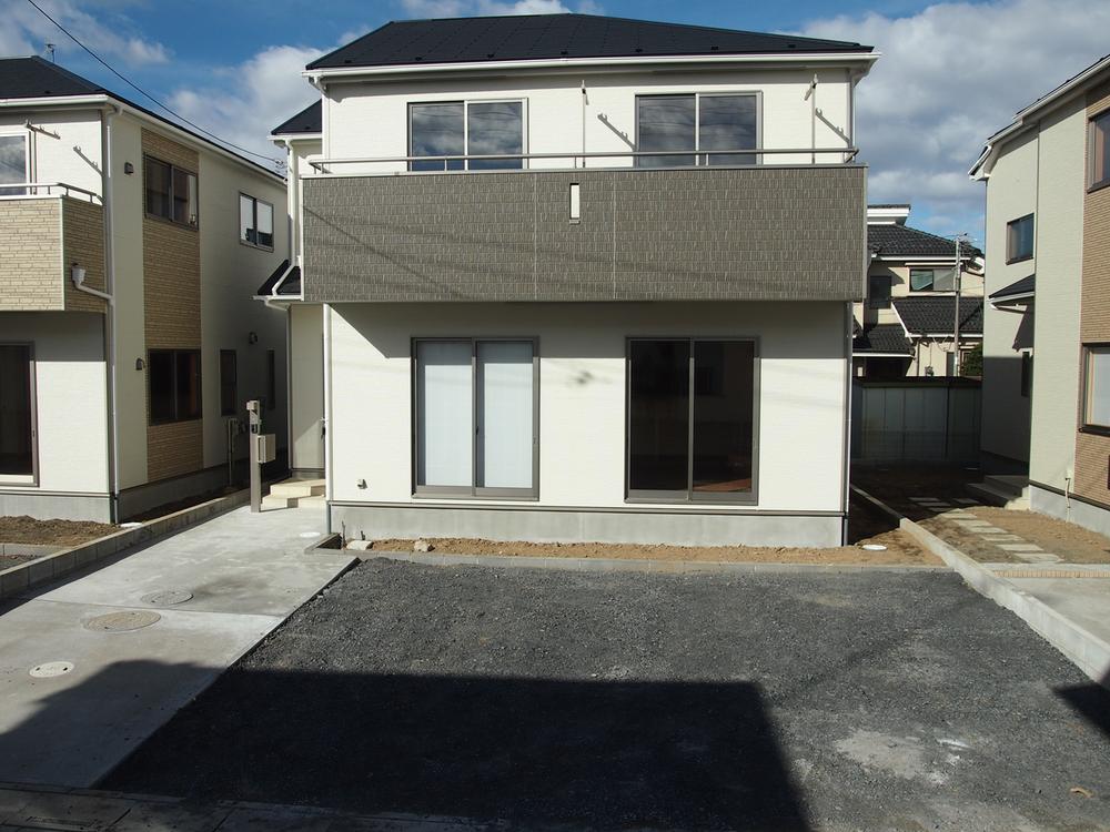 Local appearance photo. It is a photograph of the outside structure. 