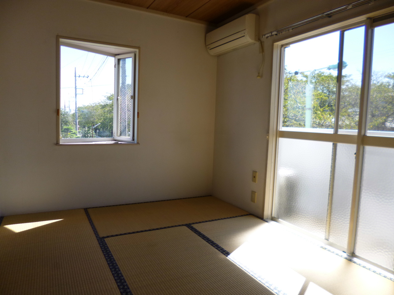 Living and room. Yang per well in the southeast direction