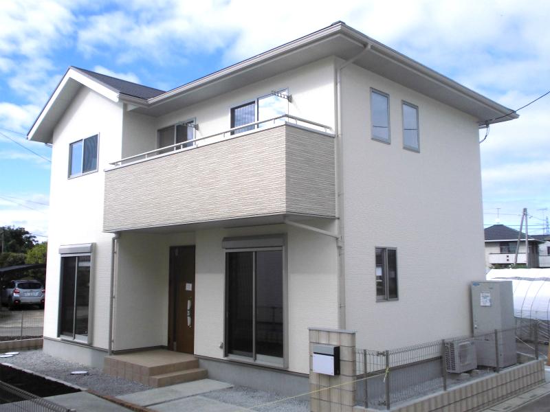 Local appearance photo. H Building Local (September 2013) Shooting