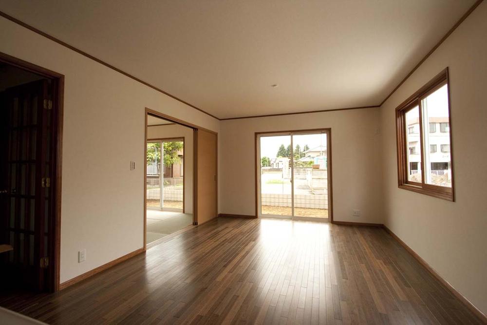 Living. Indoor (July 2013) Shooting