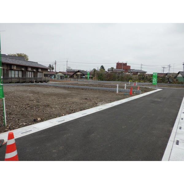 Local photos, including front road