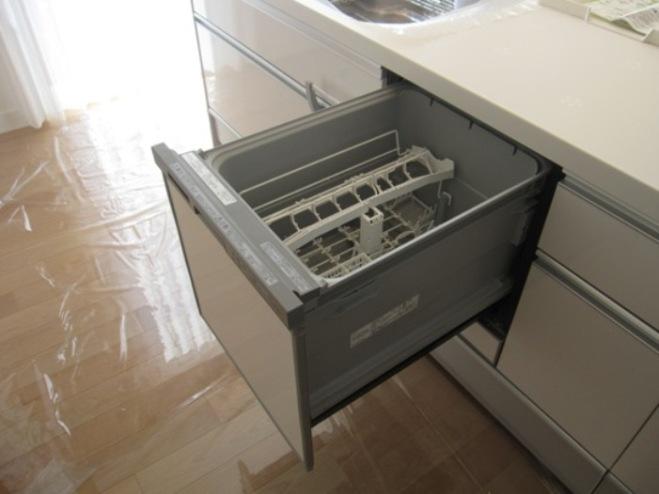 Other Equipment. It has been equipped with all of the ready-built house. 