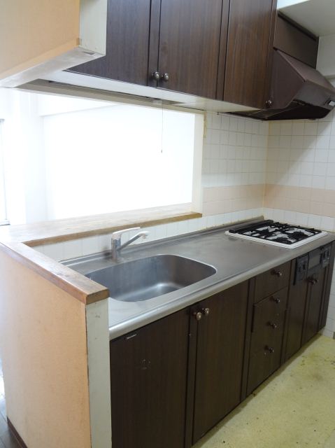 Kitchen. Popular counter kitchen