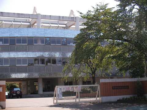 Primary school. 787m to Fukaya Municipal Sakuragaoka Elementary School (elementary school)