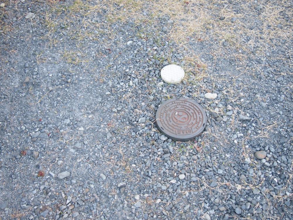 Local land photo. Water, sewage, gas, It is already pulling. 