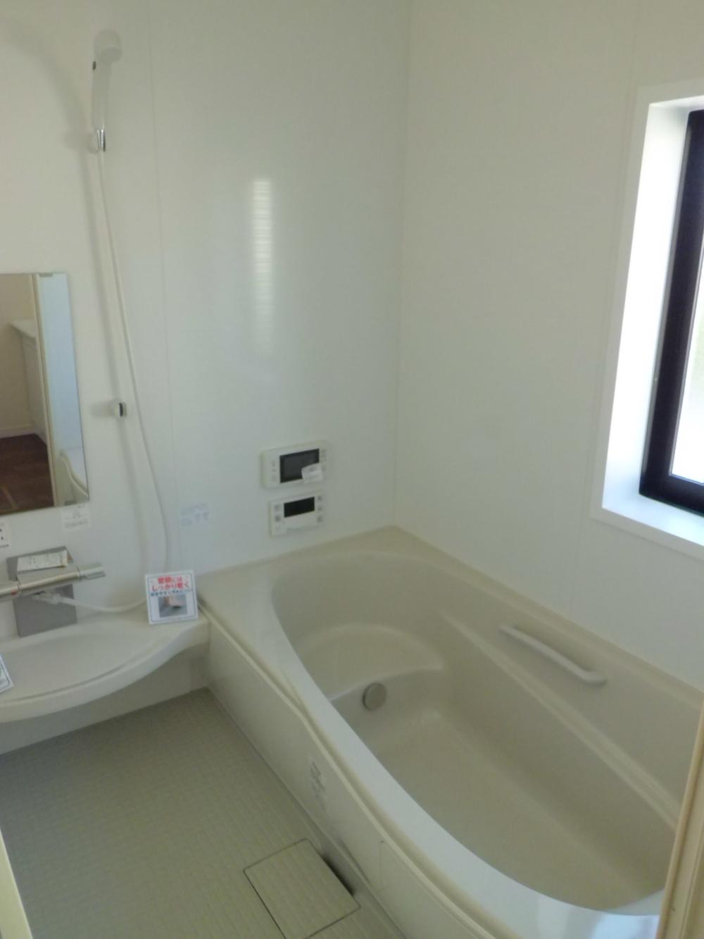 Bathroom.  [4 Building bathroom] TV bathroom. I love drama also miss not check (September 2013) Shooting