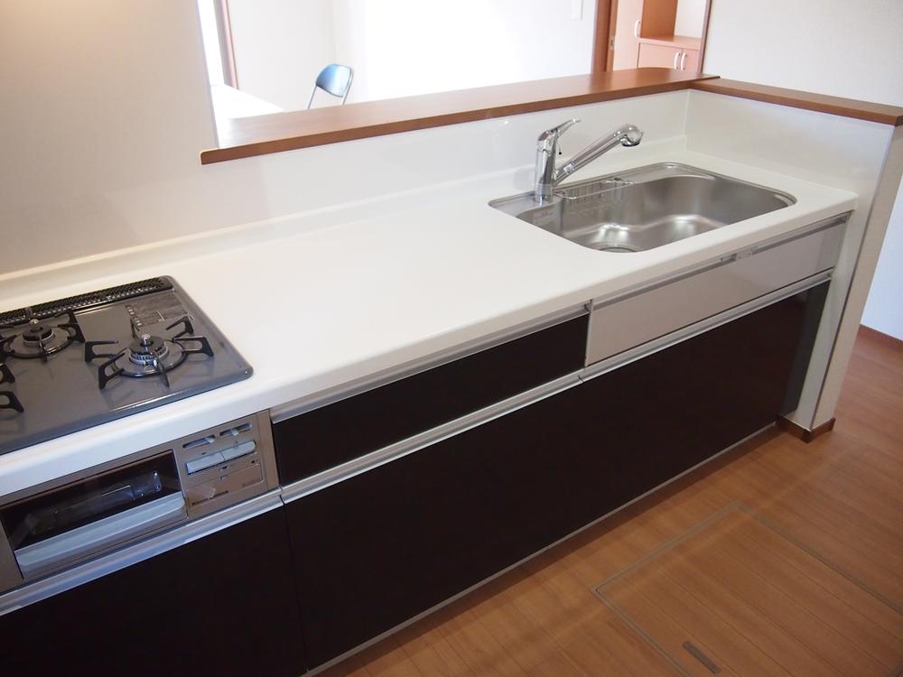 Floor plan. 19,800,000 yen, 4LDK + S (storeroom), Land area 172.12 sq m , It is a building area of ​​95.98 sq m simple kitchen. 