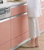 Other Equipment. So that you can have your food in there was a comfortable position in height, Worktop height 3 type (size: 90cm ・ 85cm ・ 80cm) are available (same specifications)