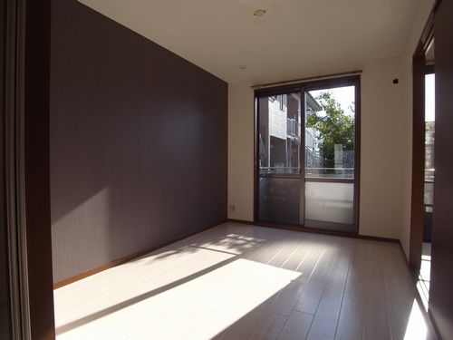 Living and room. Western style room It marked with air conditioning! Accent Cross