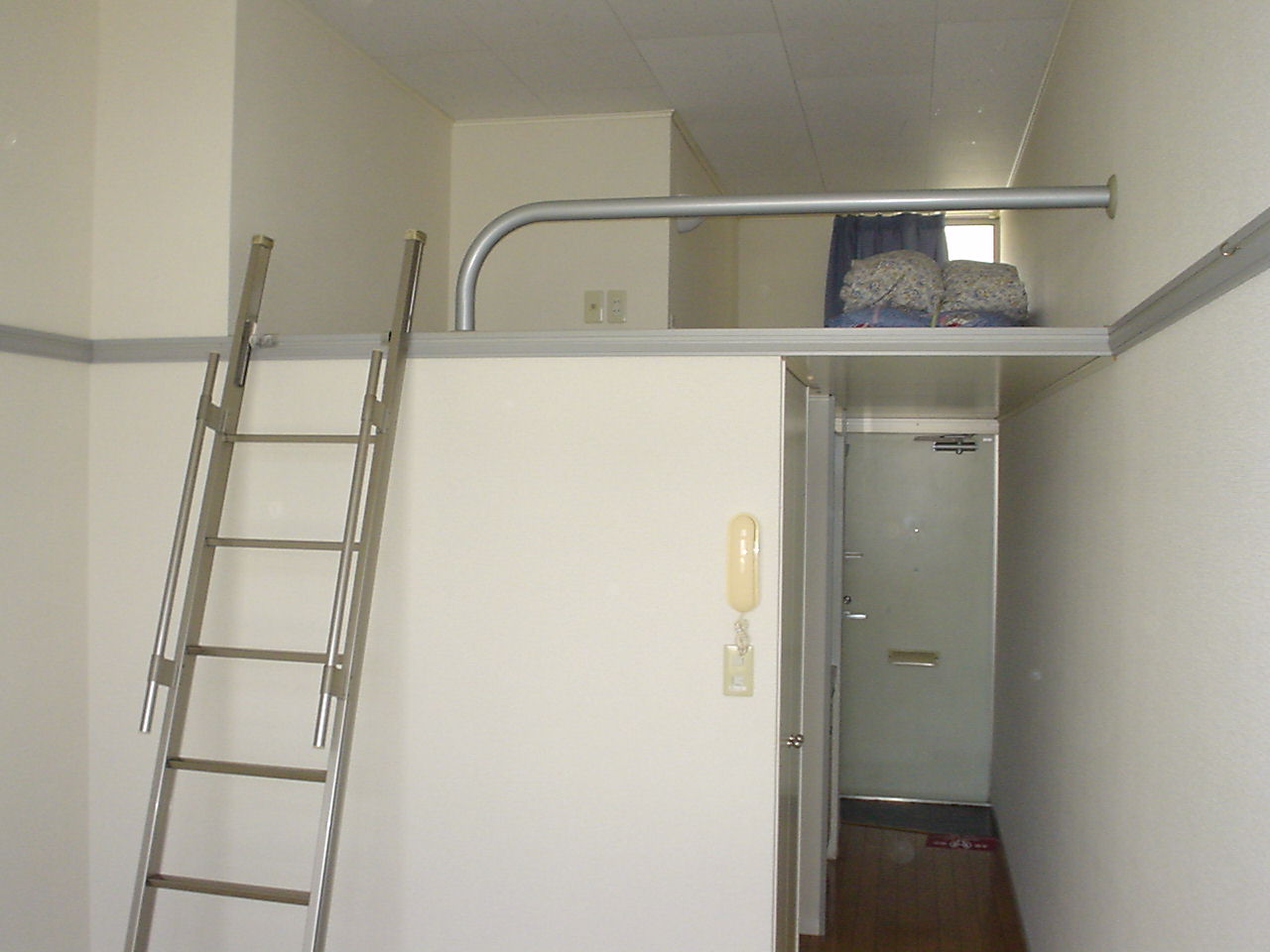 Living and room.  [furniture ・ Consumer electronics equipped] It is with a loft! 