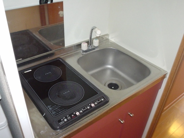 Kitchen. 2 is a neck of electric kitchen.