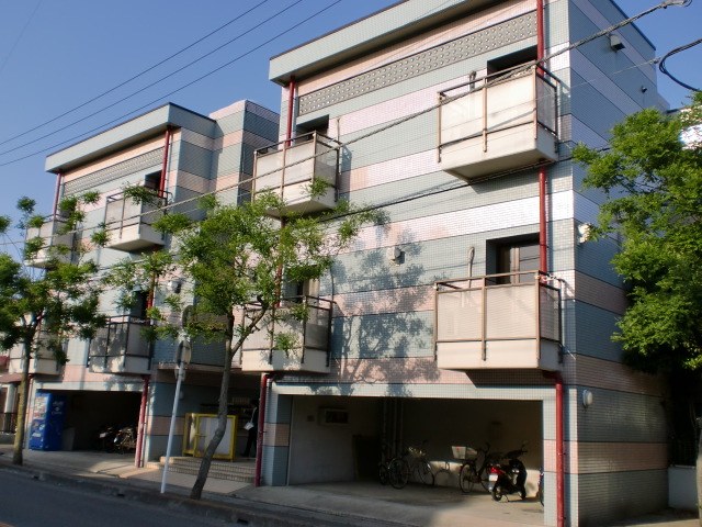 Building appearance. Stylish appearance.