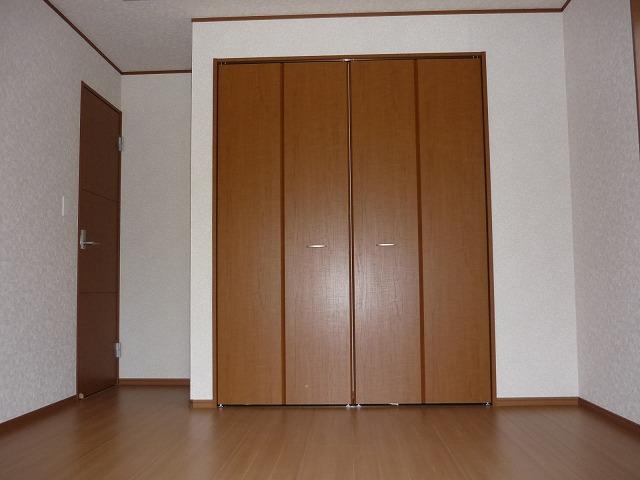 Receipt. 2F Western-style closet