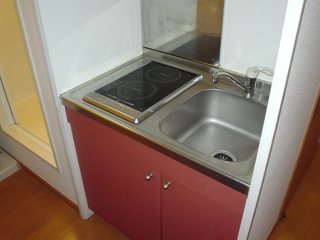 Kitchen. 2 is a neck of electric kitchen.