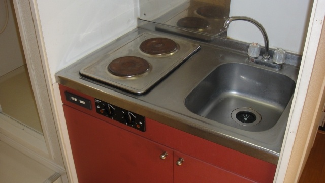 Kitchen. 2 is a neck of electric kitchen.