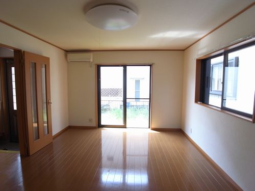 Living and room. LDK System kitchen