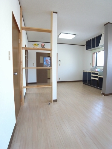 Living and room. A cabinet 12 quires LDK Air-conditioned