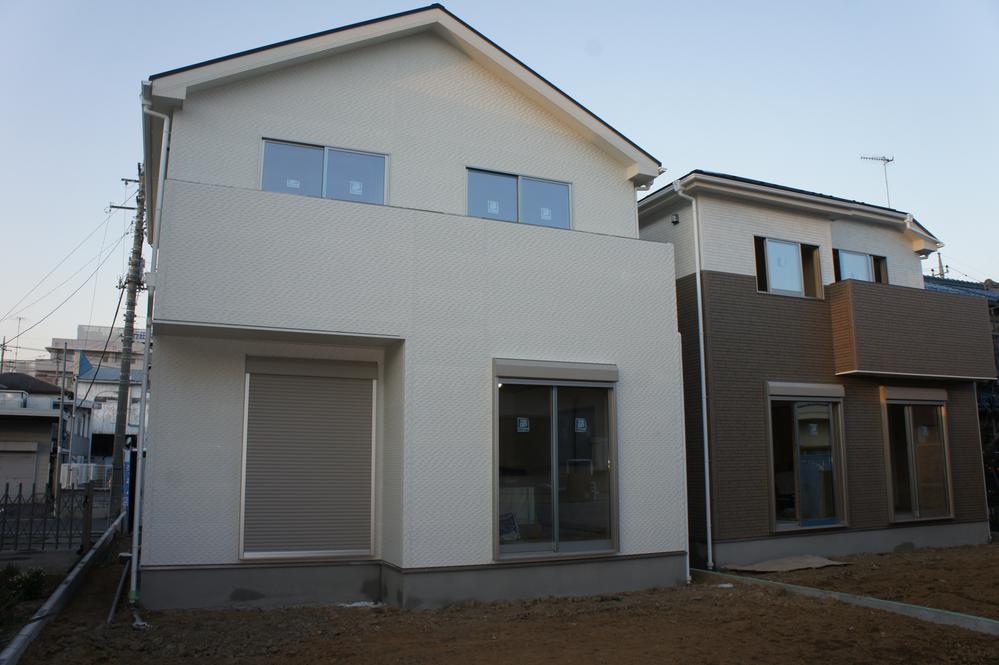 Local appearance photo. Local (12 May 2013) Shooting 1 Building