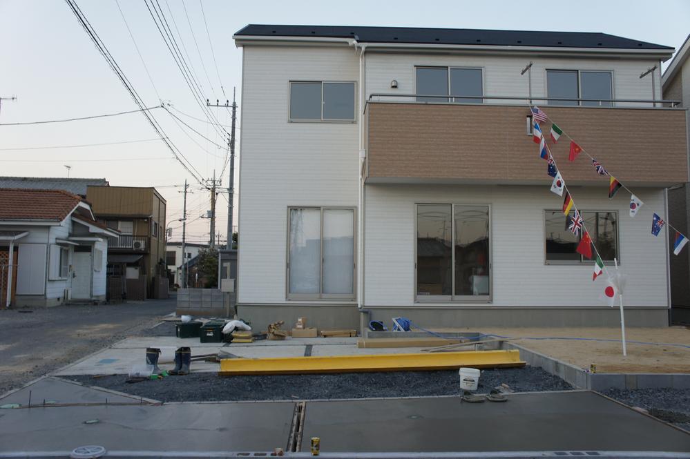 Local appearance photo. Local (12 May 2013) shooting 1 Building appearance