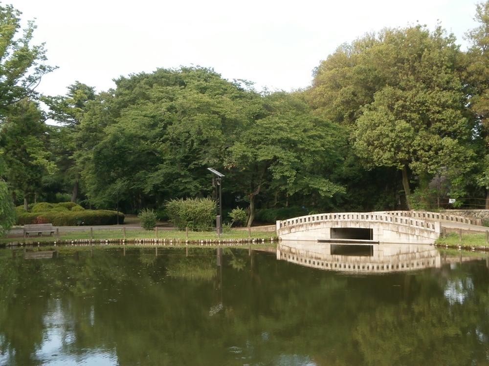 park. 1520m to Water Park