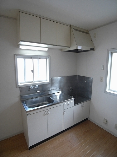 Kitchen. Easy-to-use kitchen sink