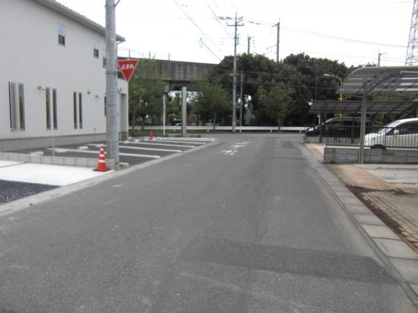 Local photos, including front road