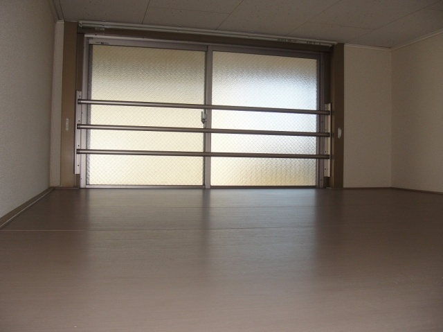 Other. Loft with a wide enough even as sleeping place! 