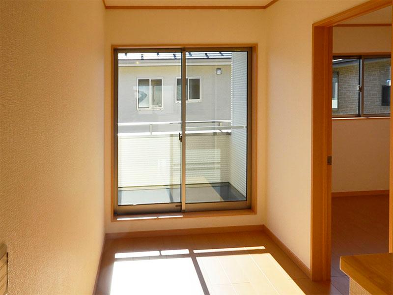 Same specifications photos (Other introspection). (A Building) corridor leading to the same specifications balcony