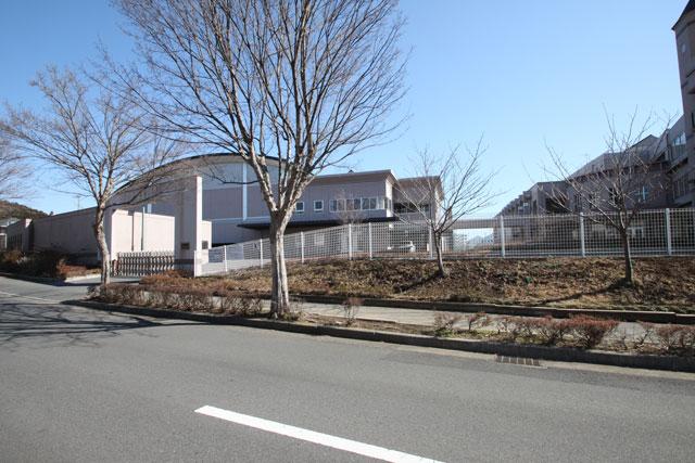 Junior high school. Hanno Municipal Misugidai until junior high school 560m