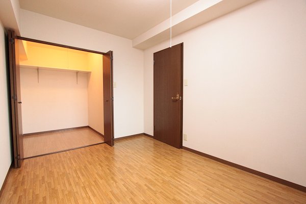 Other room space. Some differences there per room difference photo