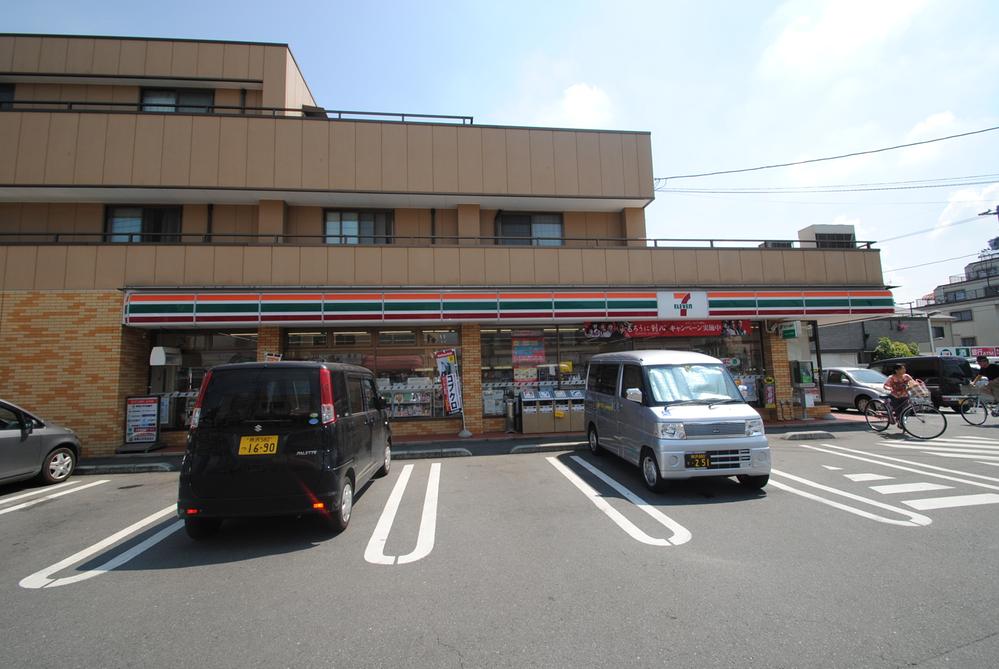 Convenience store. 410m to Seven-Eleven Hanno Hashiba shop