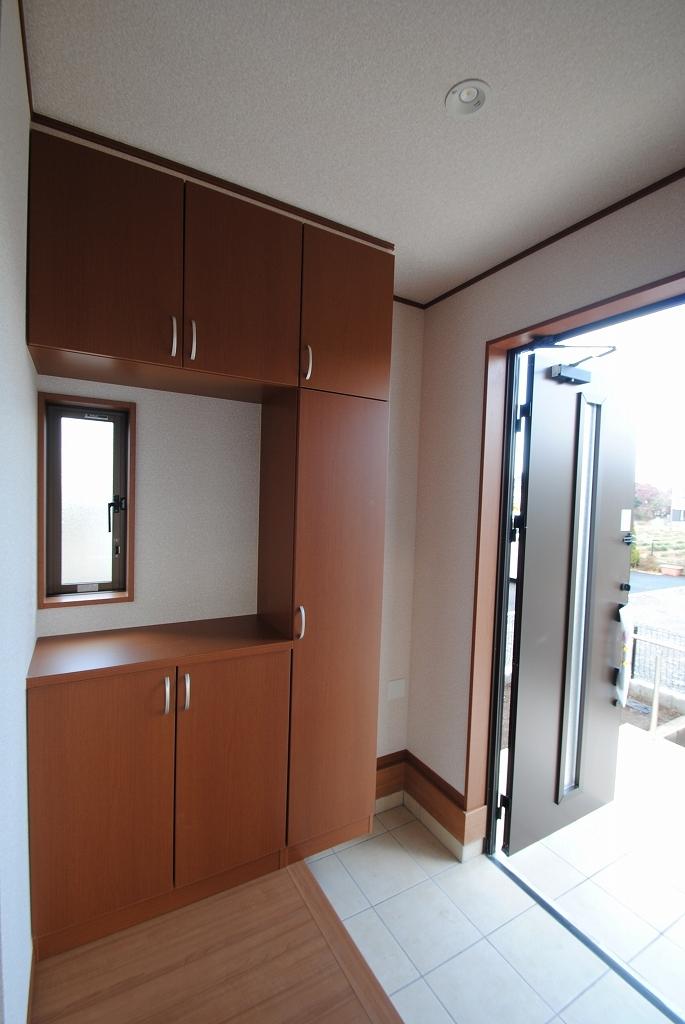 Entrance. Indoor (12 May 2013) Shooting