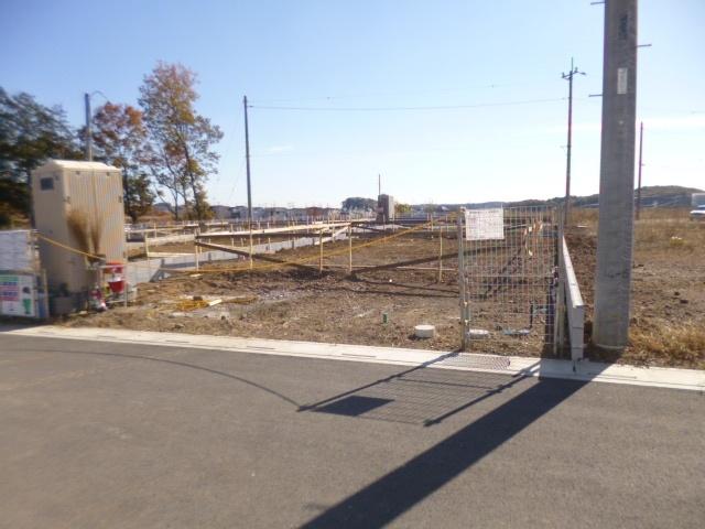 Local photos, including front road