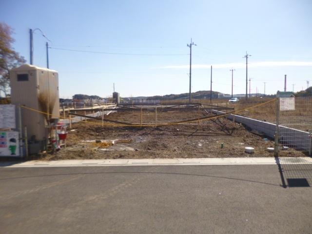 Local photos, including front road