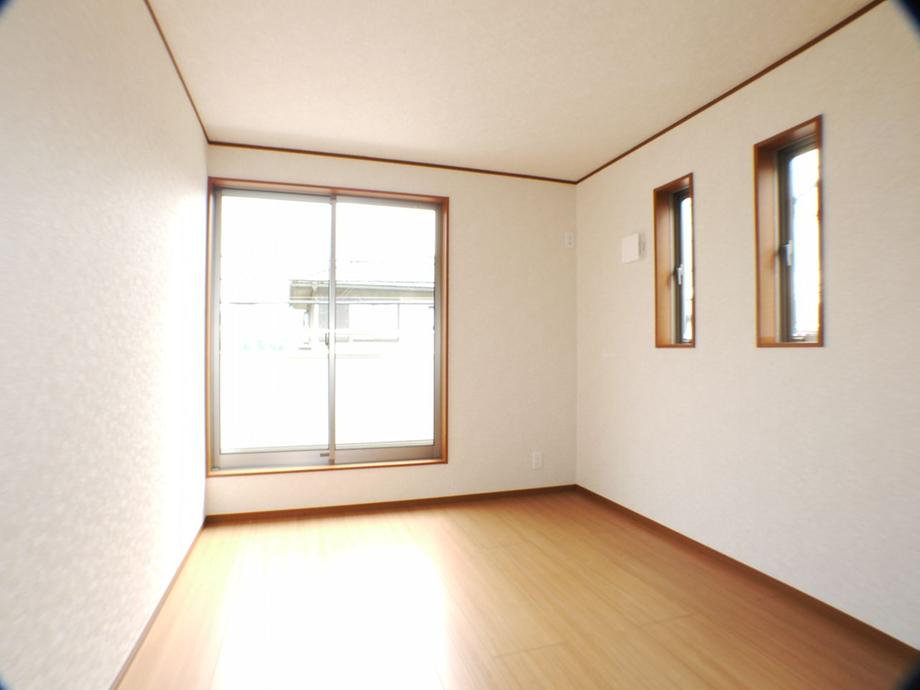 Same specifications photos (Other introspection)