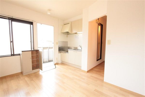 Entrance. Some of the differences have per room difference photo