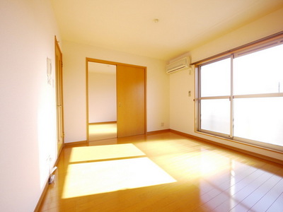 Living and room. A bright room with a feeling of opening