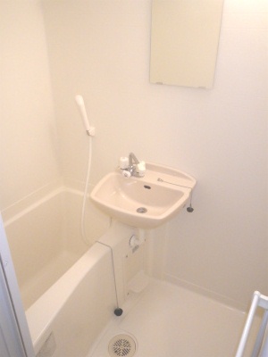 Bath. Clean and crisp and at any time with a bathroom dryer ☆